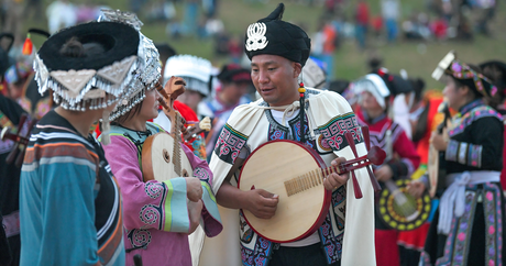 Colorful Southwest: The Zhuang, Miao, Yi, and Dai Cultures of China