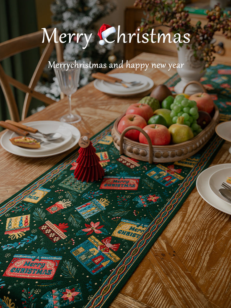 Christmas Decoration Table Runner – Festive Decoration for Holiday Dining & Living Room