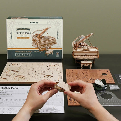 Holzklavier versammelte DIY dreidimensionale Bausteine Musikbox