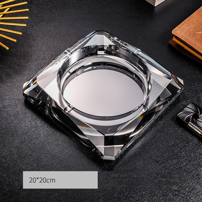 Kreative Persönlichkeit von Aschenbecherkristallglas