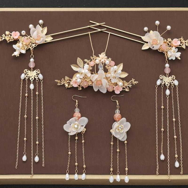 Hanfu hairpin with tassel in silver traditional design