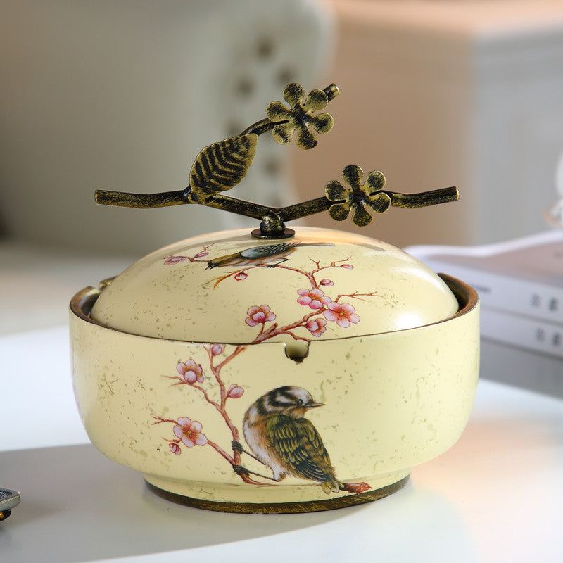 Personalisierte aschbecher amerikanische europäische Stil mit Deckung, um Flugasche zu verhindern