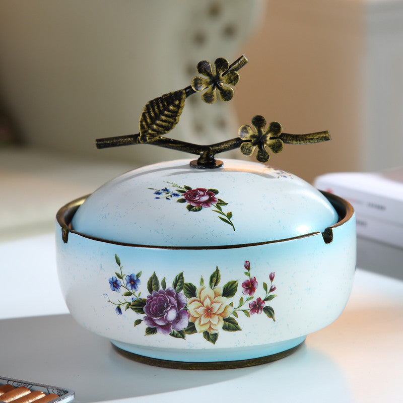 Personalisierte aschbecher amerikanische europäische Stil mit Deckung, um Flugasche zu verhindern