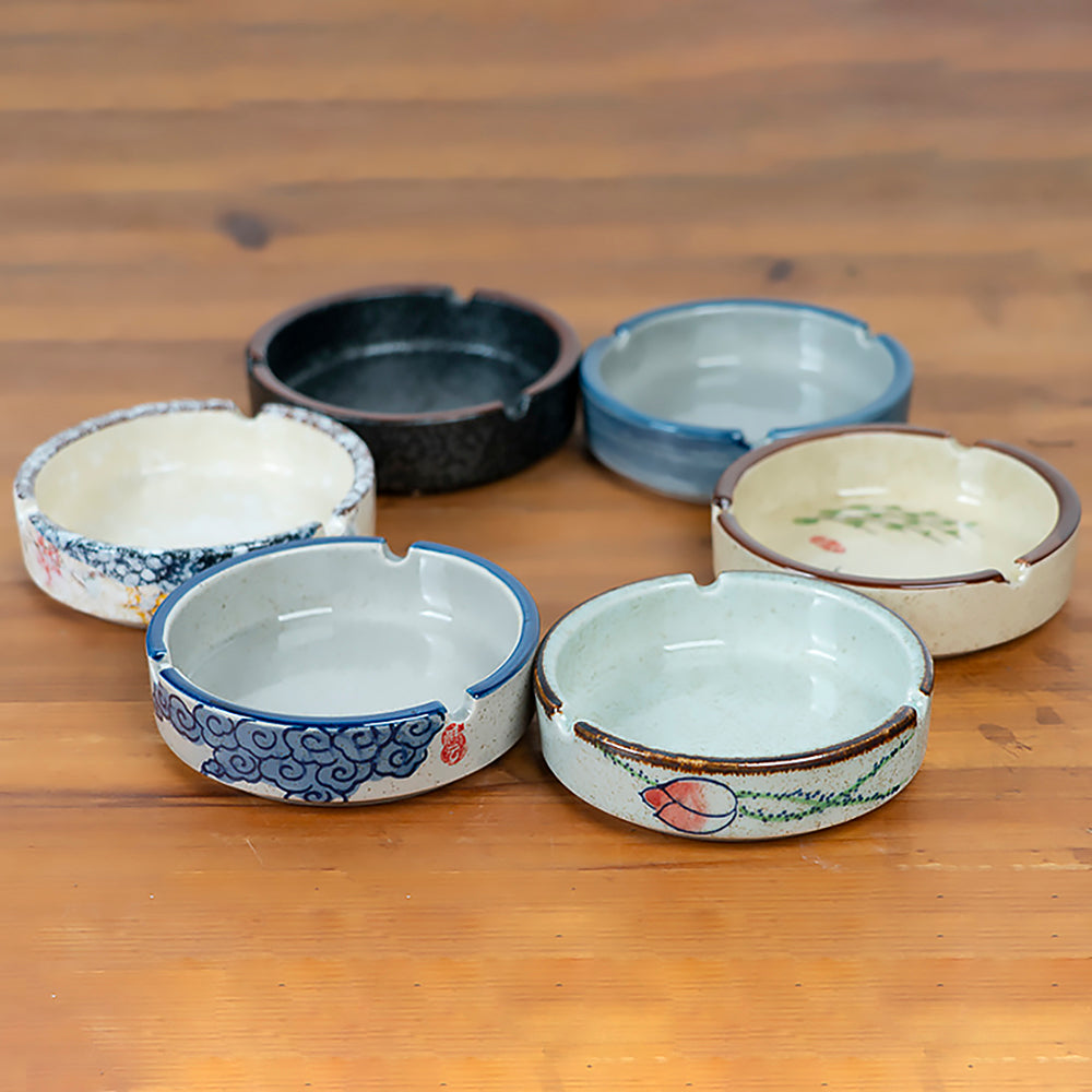 Handbemalte kreative Persönlichkeit Unterglasur Keramik runder Esstisch Aschenbecher Set