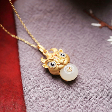 Hetian Jade Safe Bull Head Anhänger Ancient Silver Gold Eingelegtes Jade natürlicher Anhänger Schlangeblatt Halskette