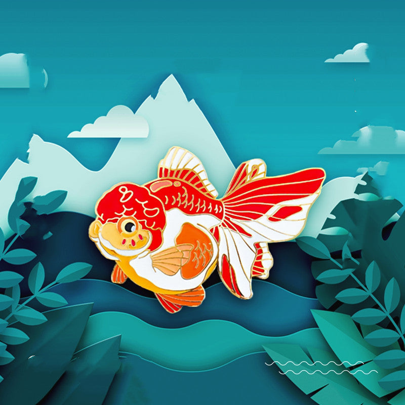 Personalisierte Dekoration Abzeichen Rot -Weiß Löwe Kopfdesign Goldfischbrosche Brosche