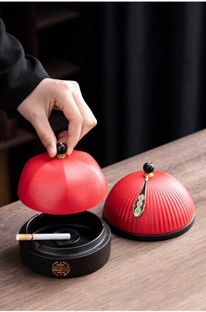 Offizieller Hut Aschenbecher Kreatives Home Office Persönlichkeit Trend Wohnzimmer Chinesische Anti-Fliege-Asche-staubsichere Keramik