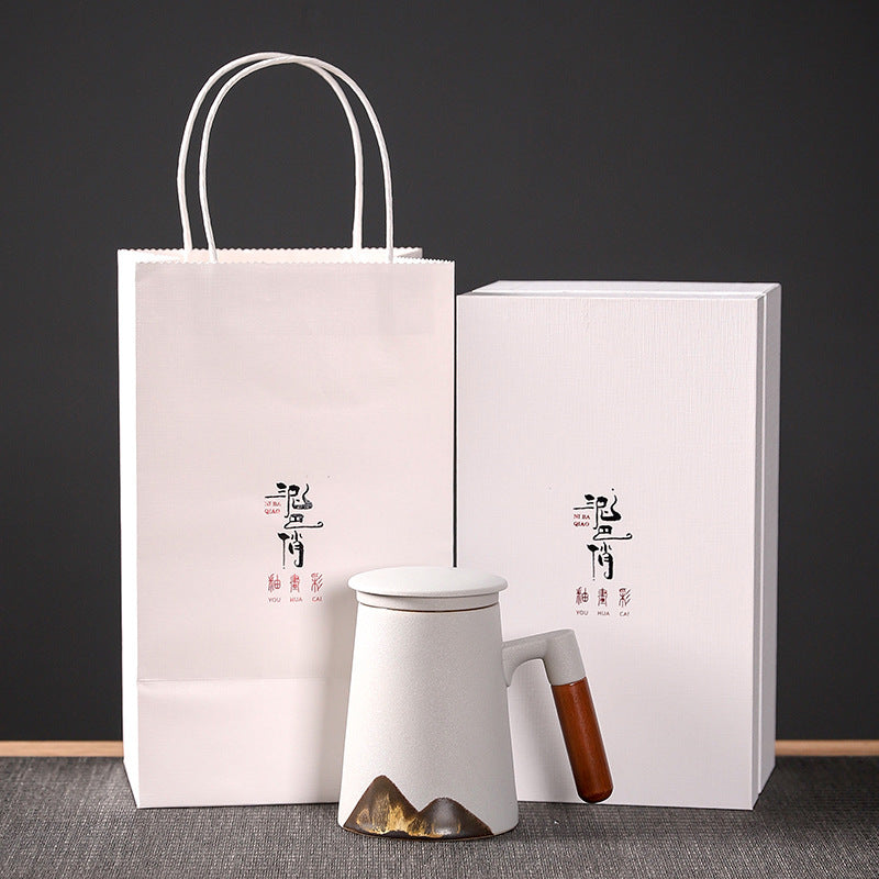 Werkseitig kreative Yuanshan handbemalte Becher Holzgriff Keramik-Teetasse mit Deckelfilter dreiteiliges Büro Haus