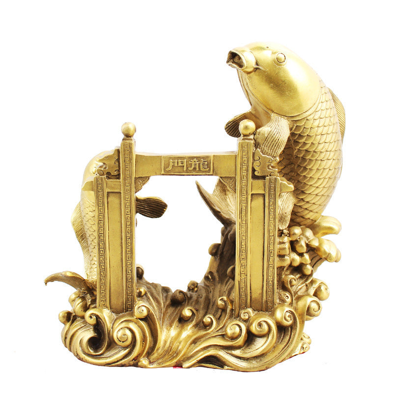 Kupferkarpfen springen Gantry -Ornamente Metallhandwerk