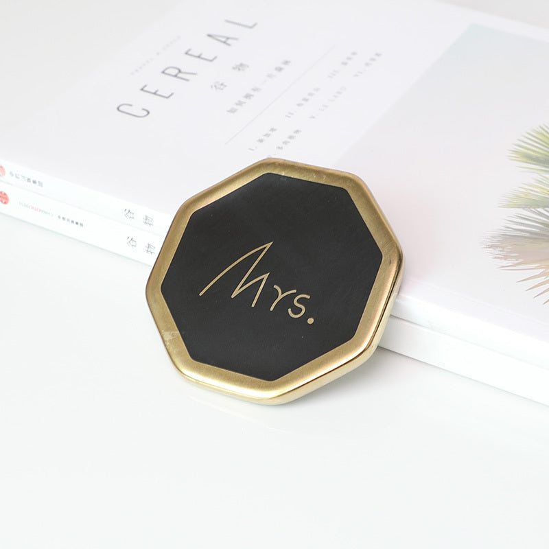 Becher Keramik -Untersetzer