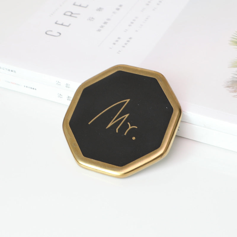 Becher Keramik -Untersetzer