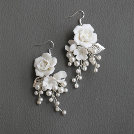 Handgefertigte Perlenkeramikblumenhaarnadel