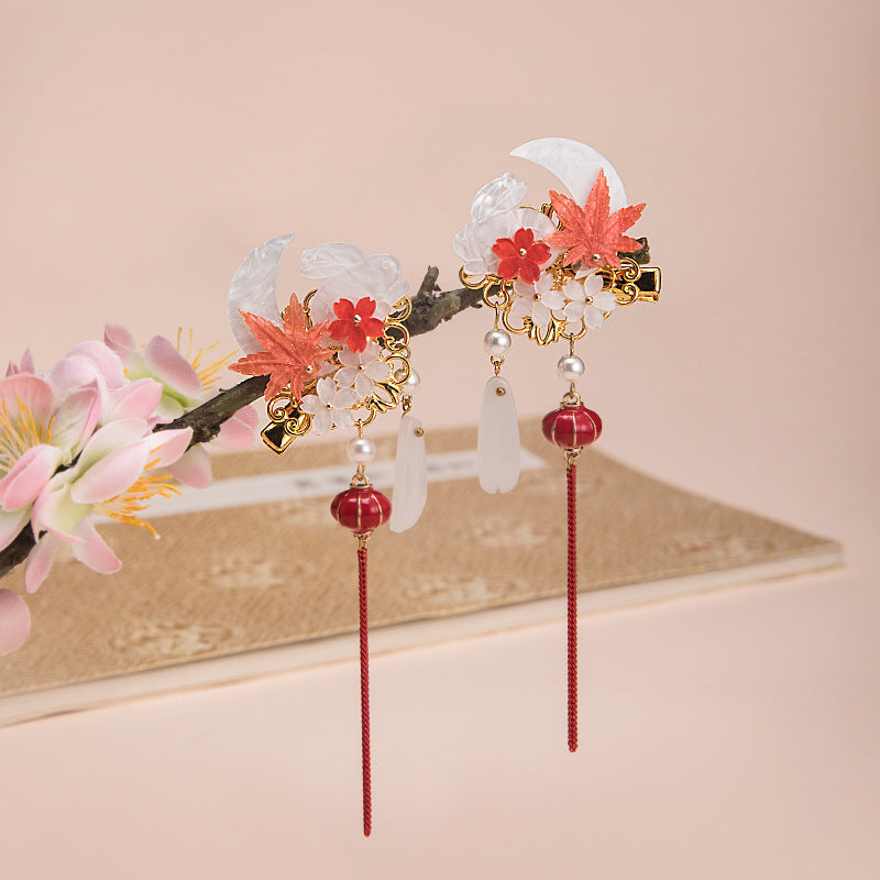 Vintage rabbit hairpin with fringed edge and side clip