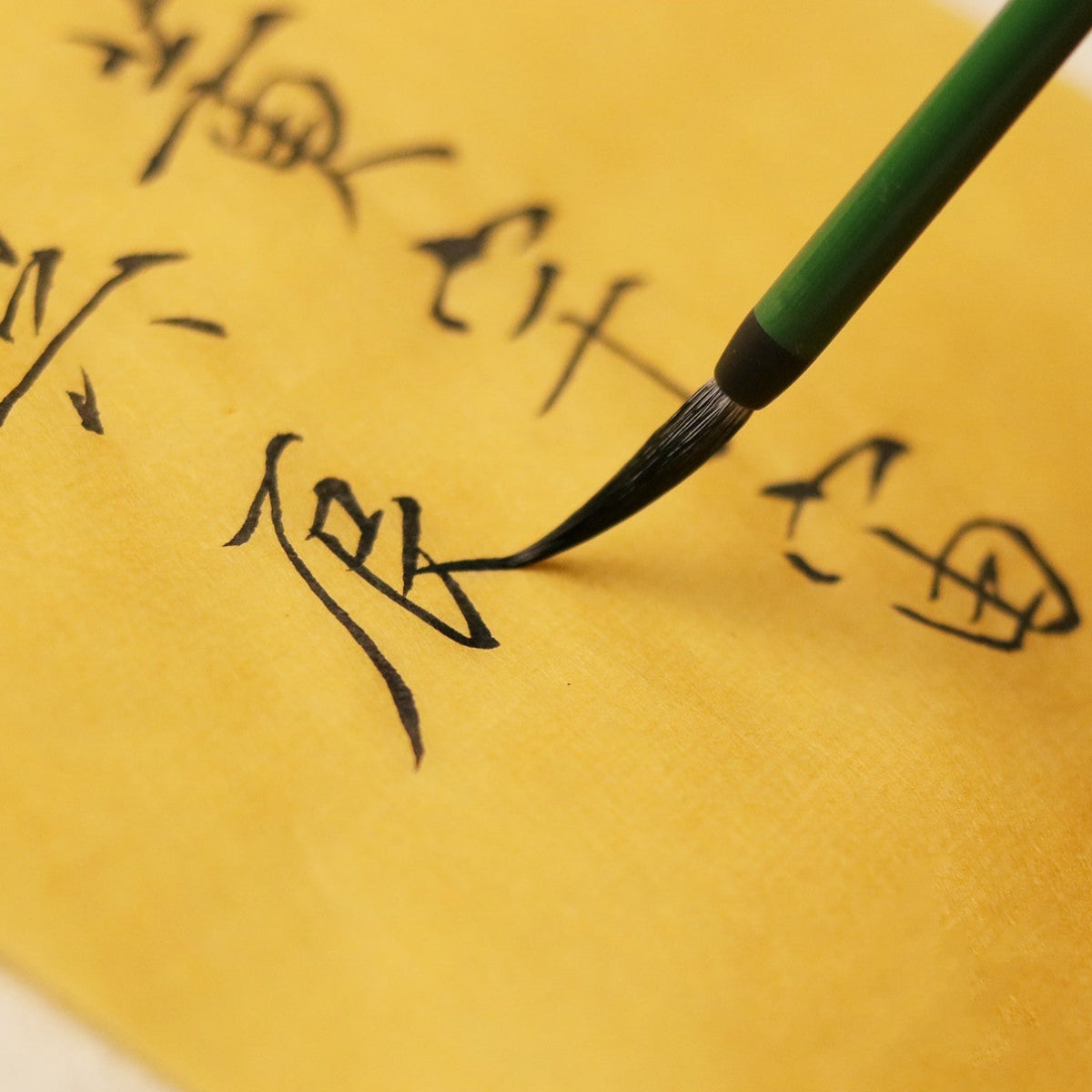 Slender Gold Writing Brush  – Detail Brush for Chinese Calligraphy & Drawing