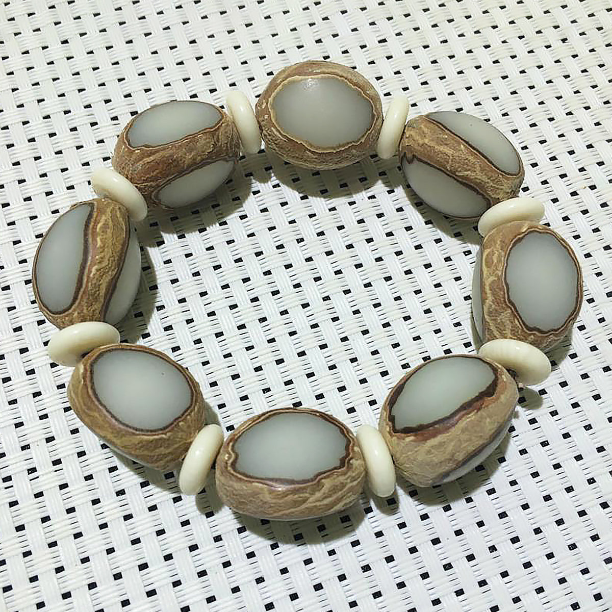Natural Bodhi Seed Bracelet – Large Bodhi Bead Stretch Bracelet for Men & Women-2