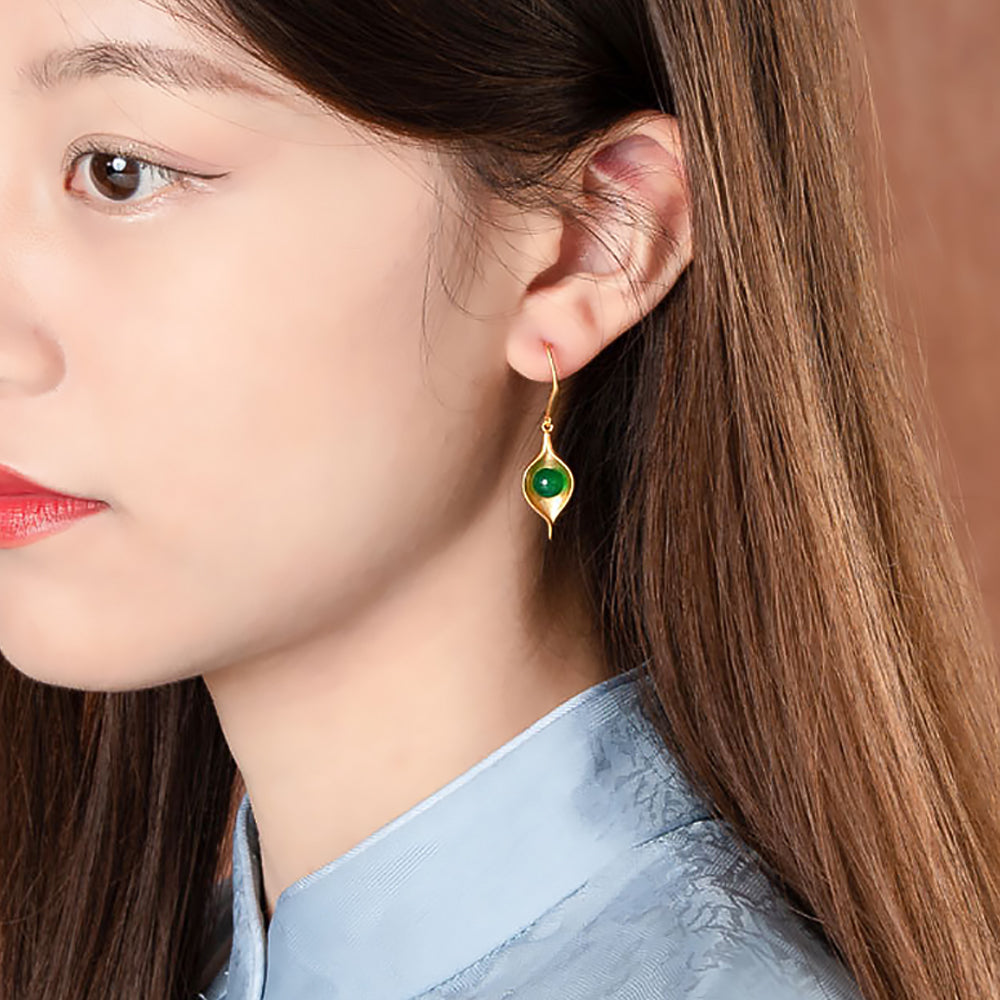 Chinesische weibliche temperamentvolle Ohrringe grüne Achat Retro Retro