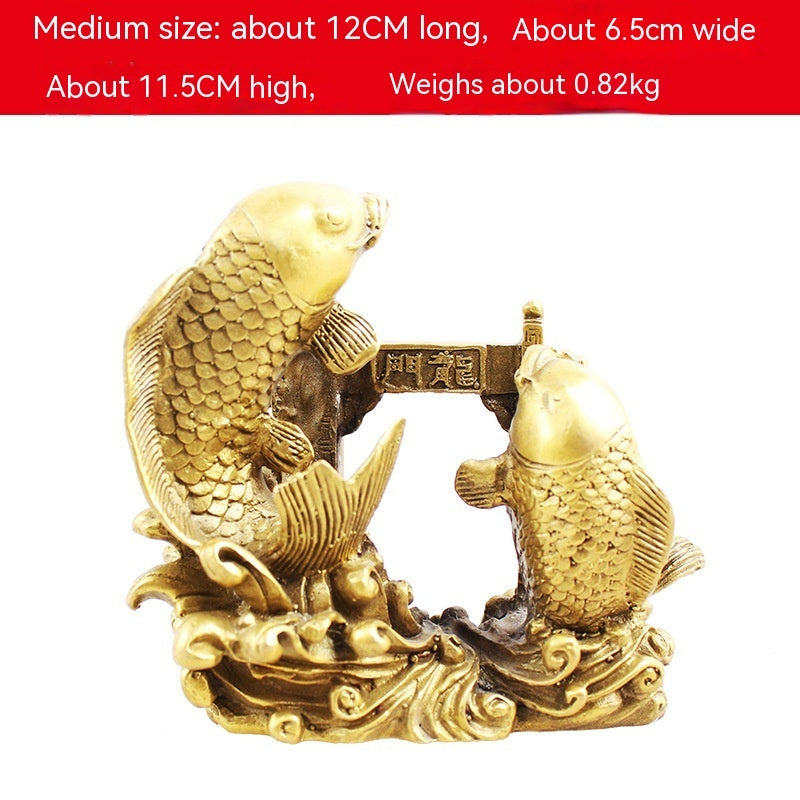 Kupferkarpfen springen Gantry -Ornamente Metallhandwerk