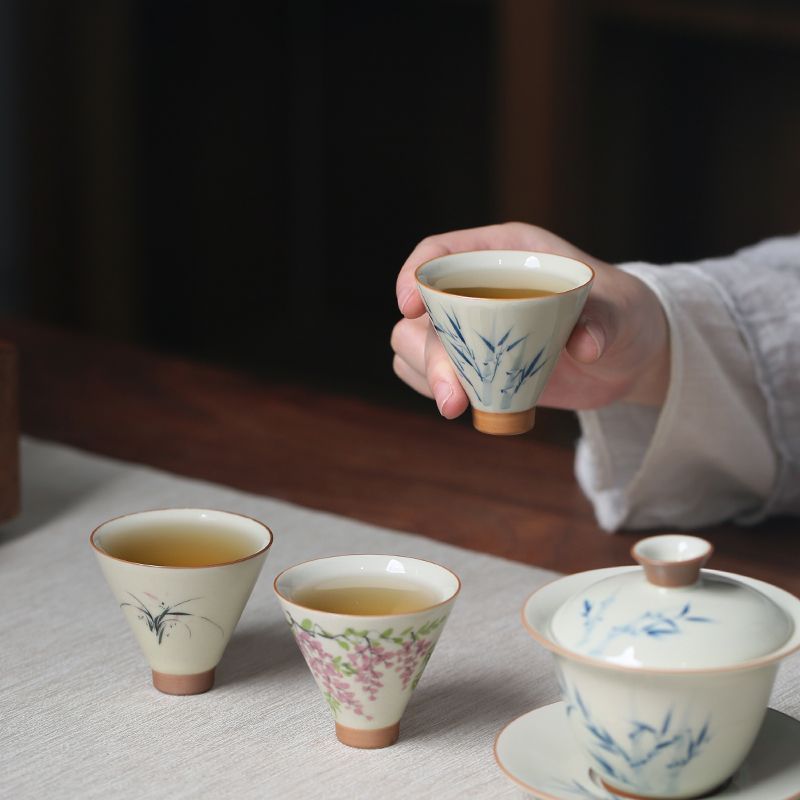 Underglaze Hand Painted Bamboo Hat Small Teacup Gift Box
