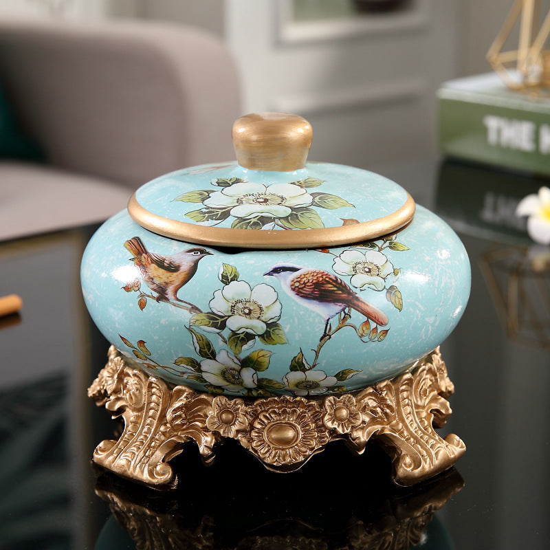 Kreative Persönlichkeit Modestil großes Wohnzimmer Büro Aschenbecher