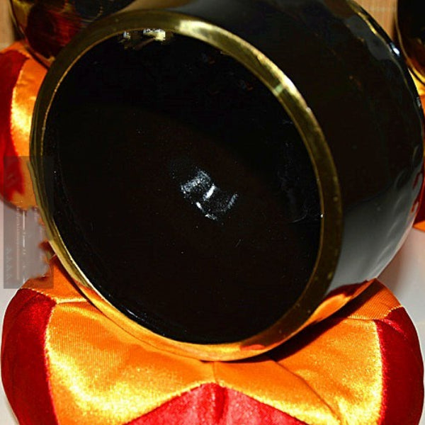 Buddhismus klingt laut und hell