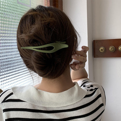 Einfache frostierte Entenbillclip weibliche Haarnadel