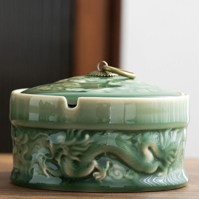 Ceramic Yue Kiln Celadon Ashtray With Cover For Wind Protection