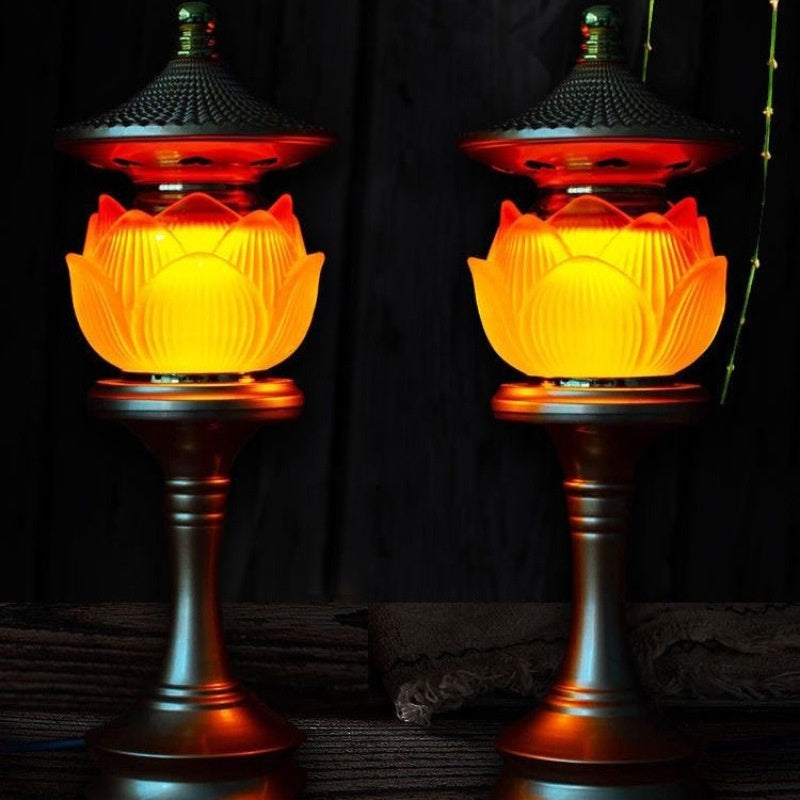 Buddha verehrt Lotus -Lampen -Glasur Lotus