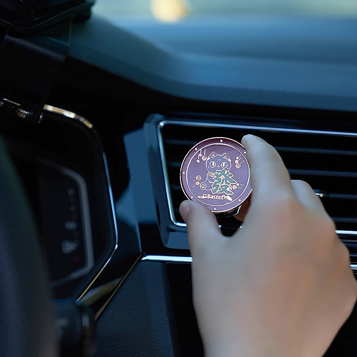 Anderson Cat Car Vent Diffuser with Amber Wood Solid Fragrance-4