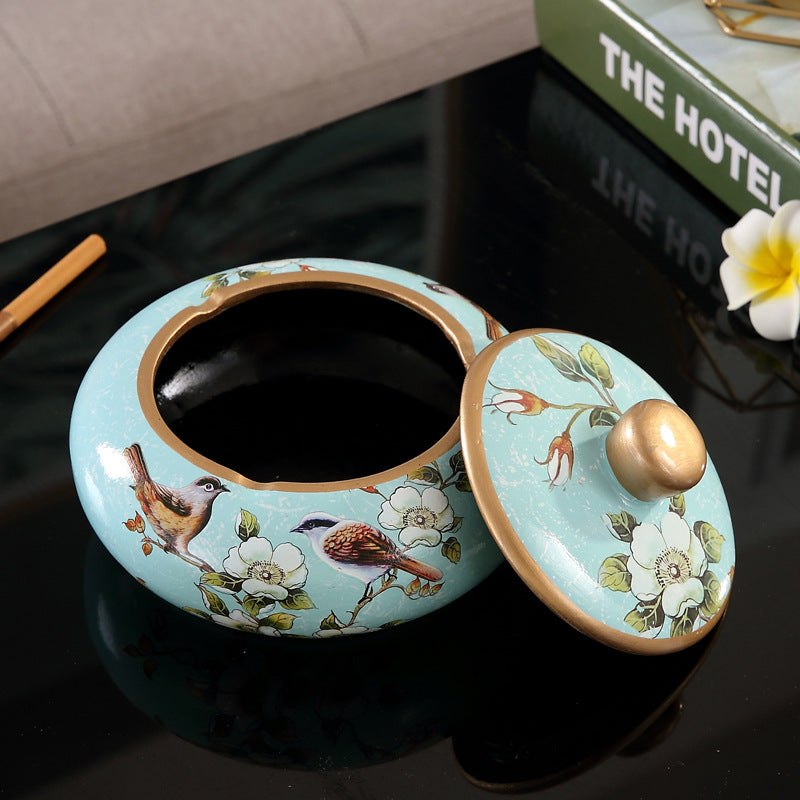 Kreative Persönlichkeit Modestil großes Wohnzimmer Büro Aschenbecher