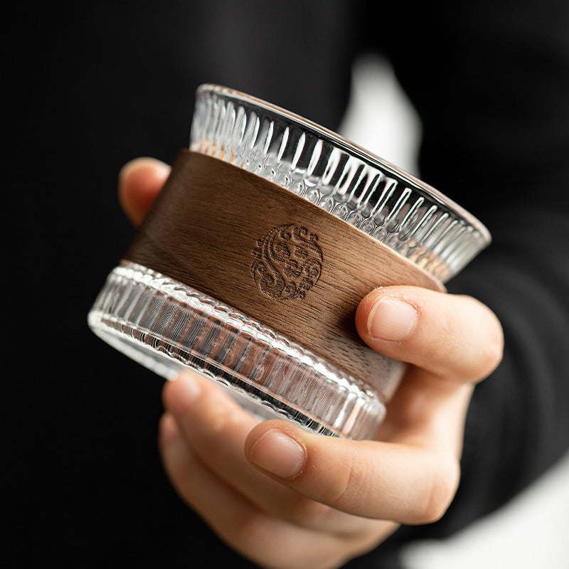 Borosilicate glass teacup with insulated vertical design