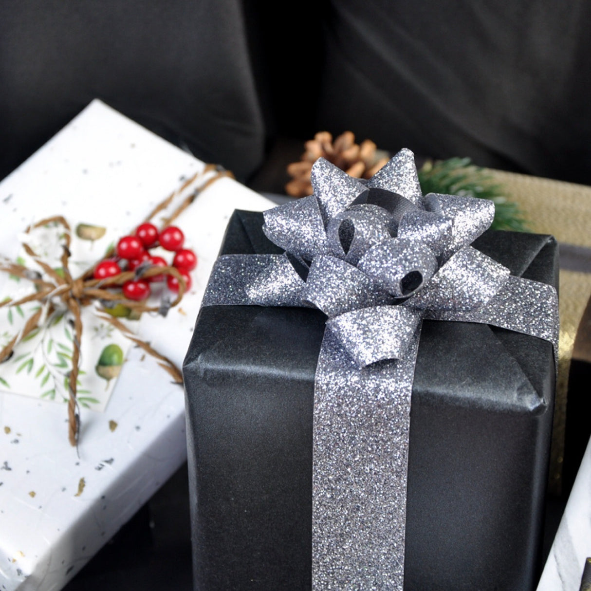 Super Shiny Gold Colorful Christmas Gift Flower Gift Wrap with Satin Ribbon