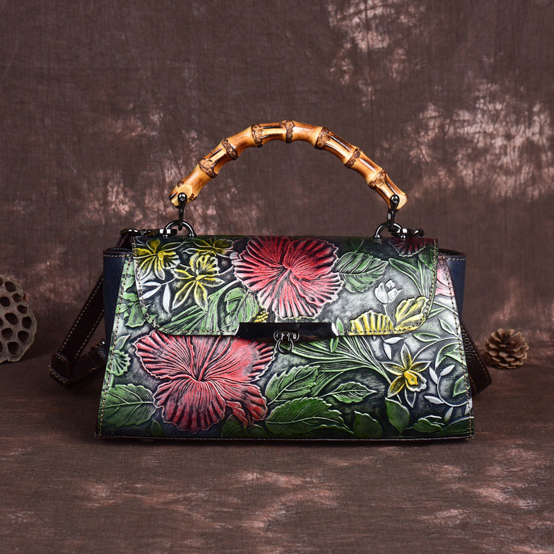 Oftback im Retro -Retro -Retro -Tasche mit oberster Ebene