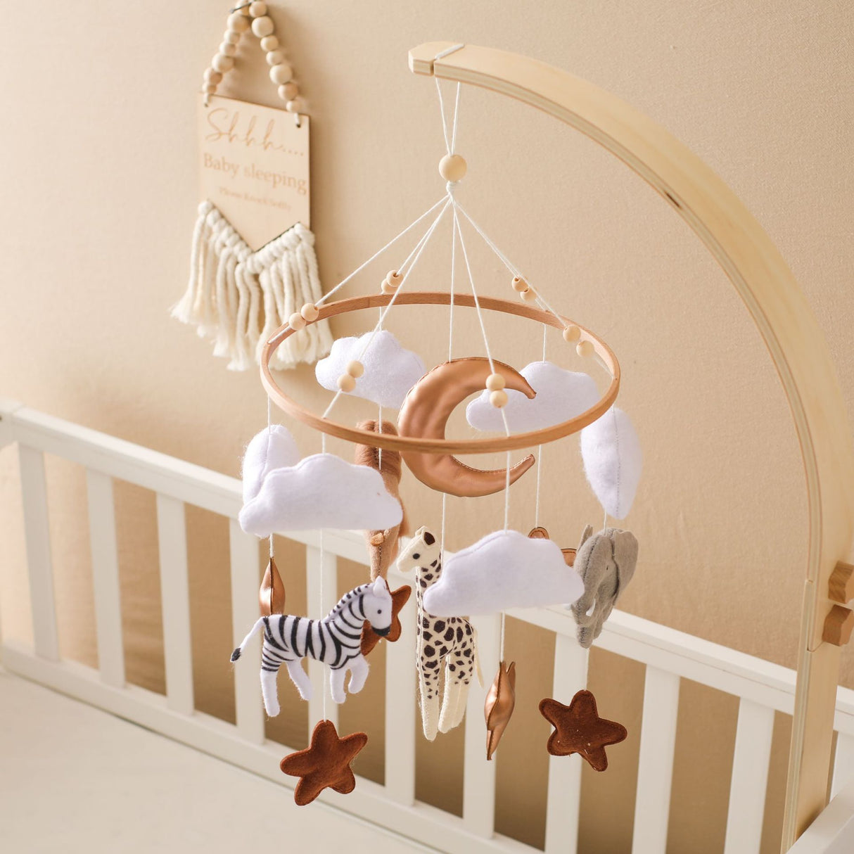 Crib Animal Cloud Moon Bed Bell Hand-eye Coordination Decoration Wind Chimes