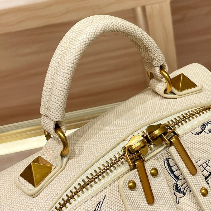 Floral Embroidery Pillow Bag Elegant Shoulder Bag for Women-4