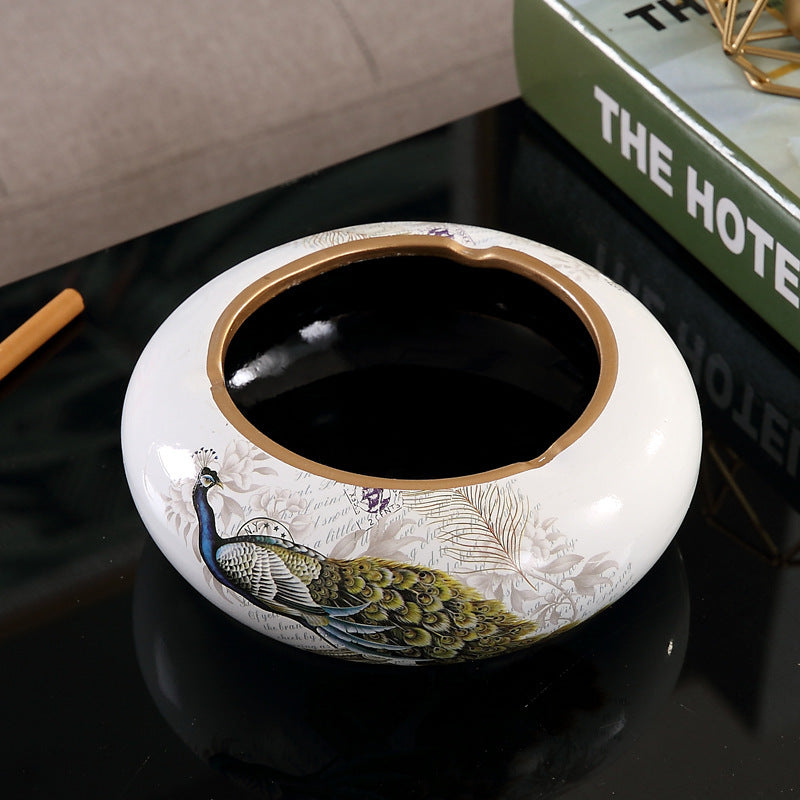 Kreative Persönlichkeit Modestil großes Wohnzimmer Büro Aschenbecher