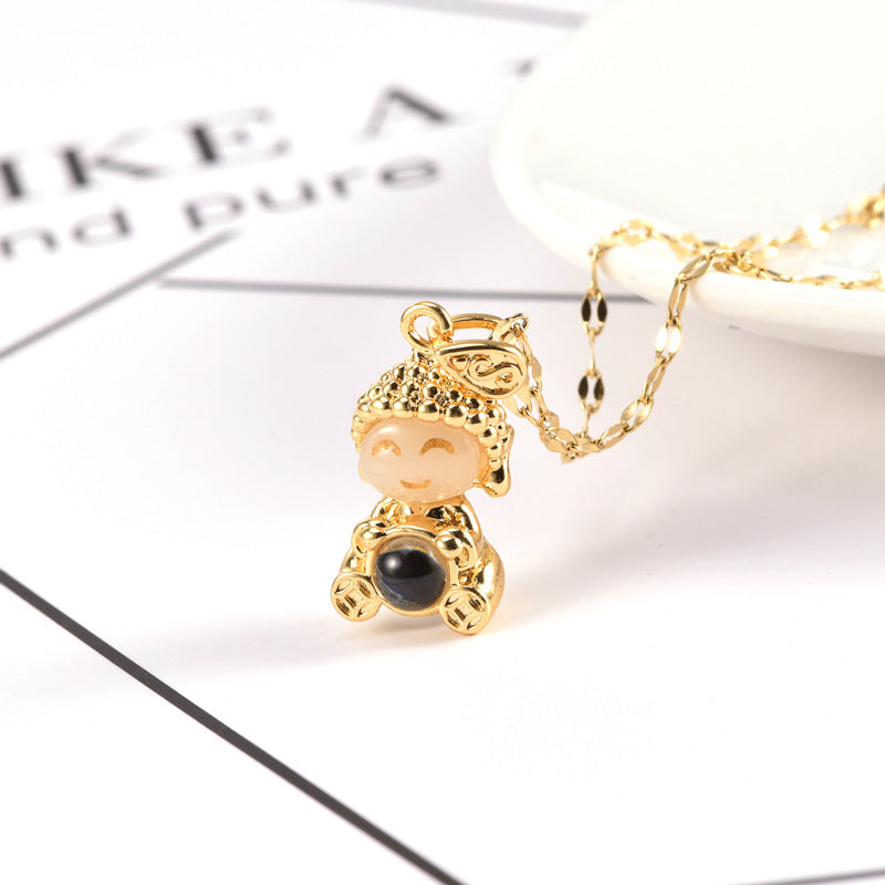 Lächelndes Gesicht kleiner süßer Buddha Gold Eingelegtes Jade -Anhänger