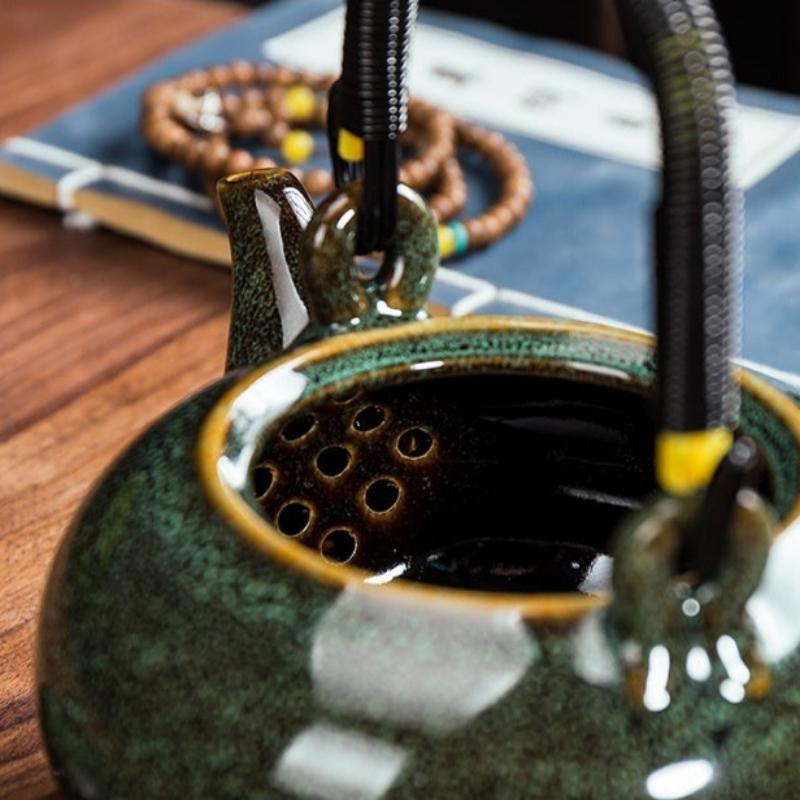 Hochglänzende Keramik-Teekannen