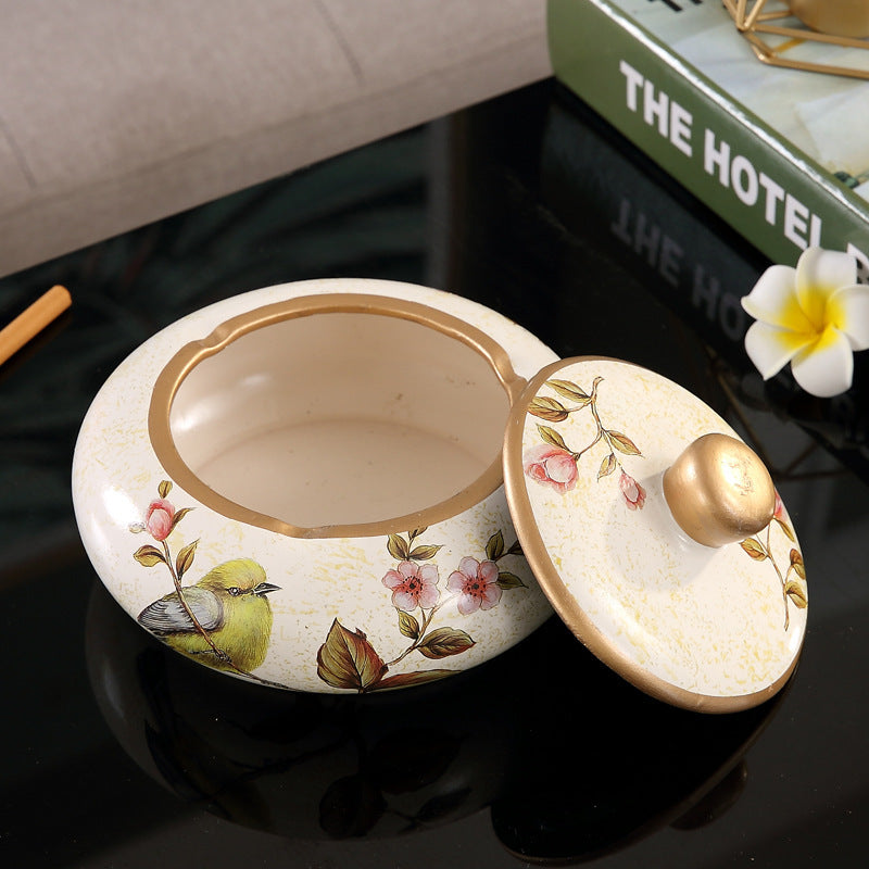 Kreative Persönlichkeit Modestil großes Wohnzimmer Büro Aschenbecher