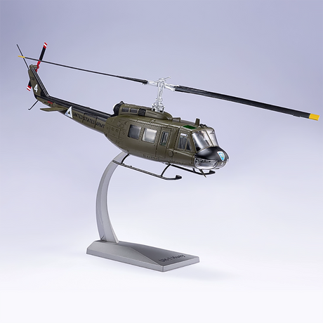 1:48 Scale USA UH-1 Huey Helicopter Aircraft Model-video