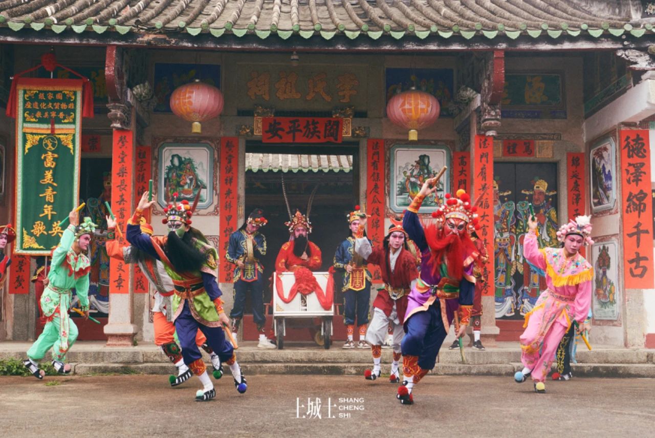 The Charm of Contemporary Intangible Cultural Heritage from The Perspective of Media