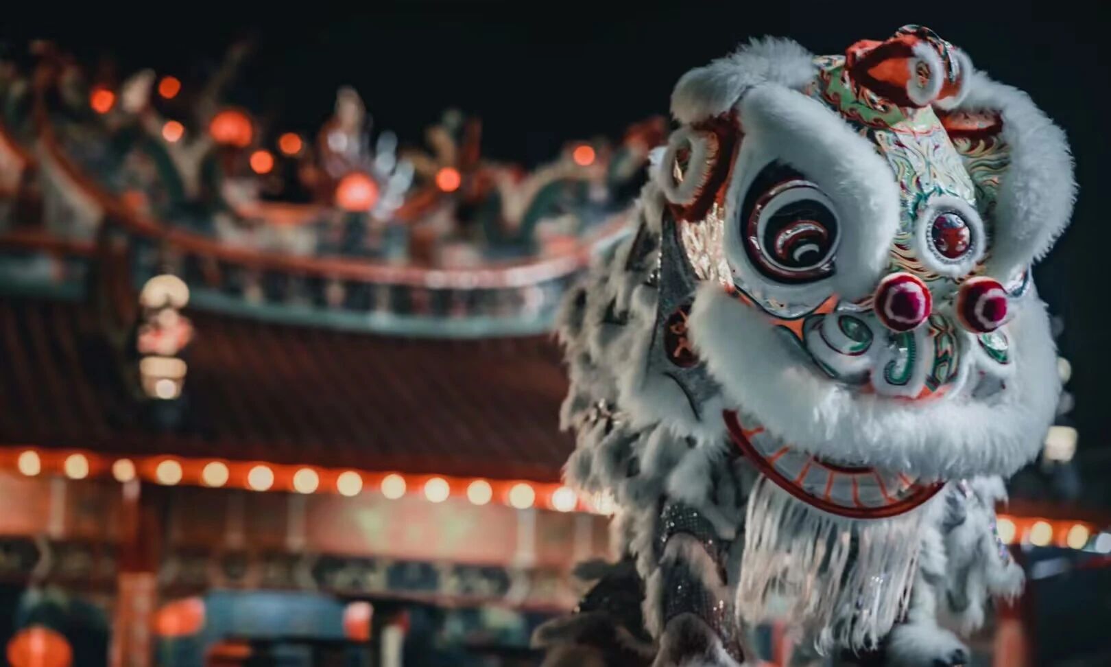 Inheriting Chinese traditional culture - Lion dance