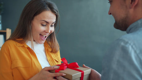 Understanding Your Recipient Choosing the Perfect Personalized Gift