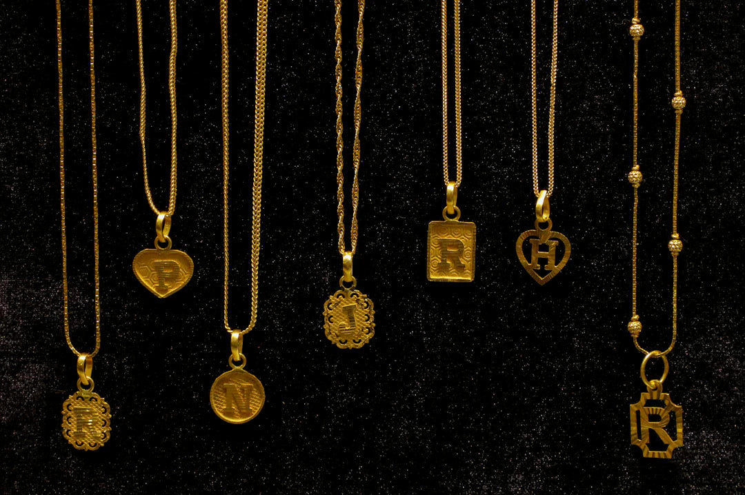Strategize Your Personalized Gifts in E-commerce Excellence
