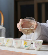 Underglaze Farbe weiße Porzellan Hand gezeichnet Wisteria Blume kleine Teetasse