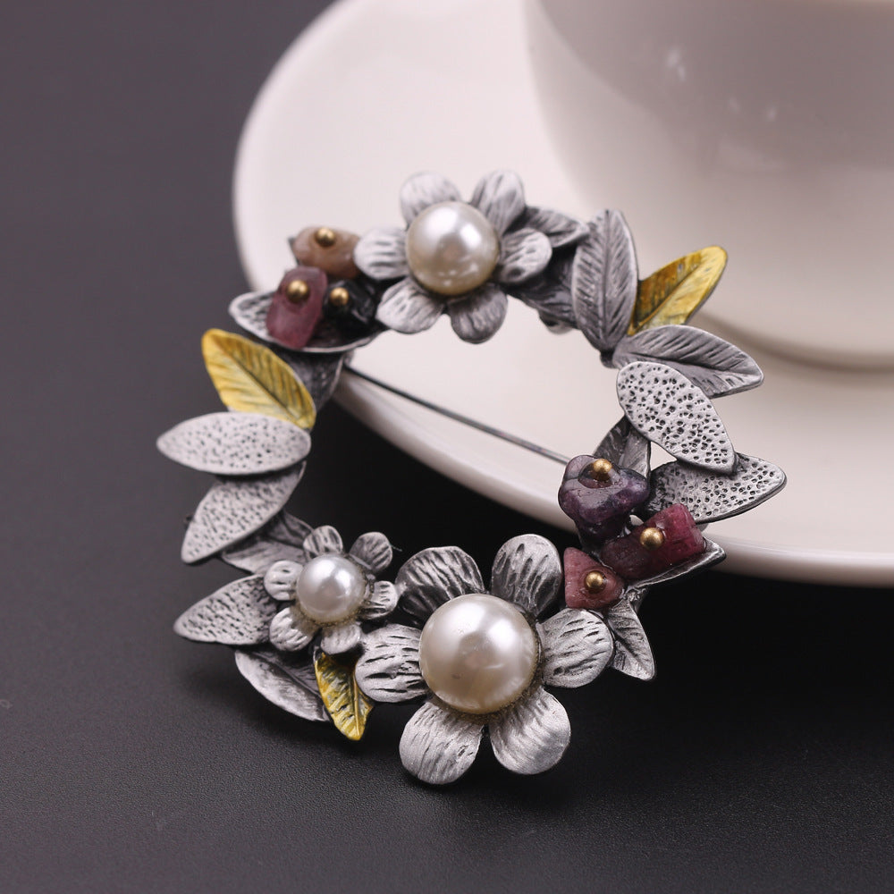 Classic Vintage Pearl Wreath Brooch