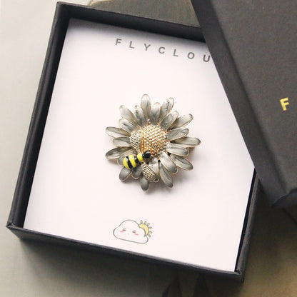 New Sunflower Daisy Brooch Bag Pendant Badge