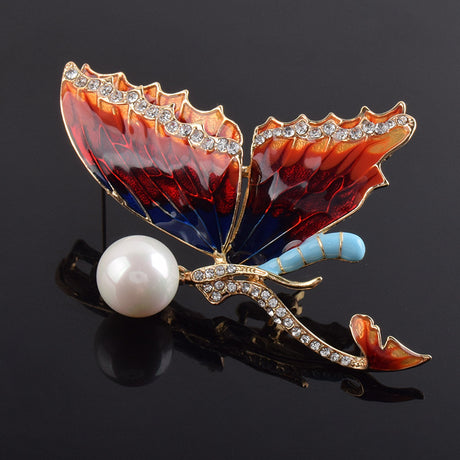 Perlenbutterfly -Brosche