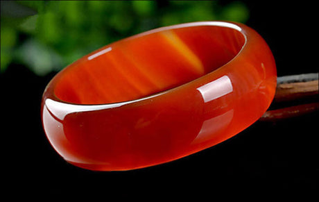 Natural Onyx Jade bracelet widened and thickened jade bracelet women's boutique ice through the carnelian bracelet