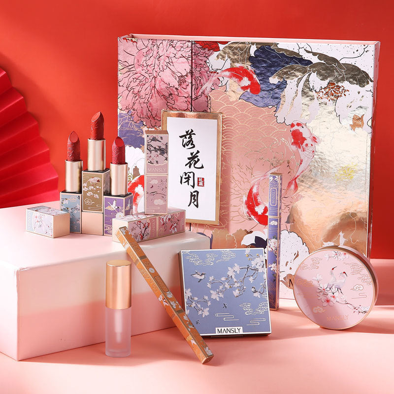 Choose From Multiple Chinese Style Makeup Gift Box For Gift Giving