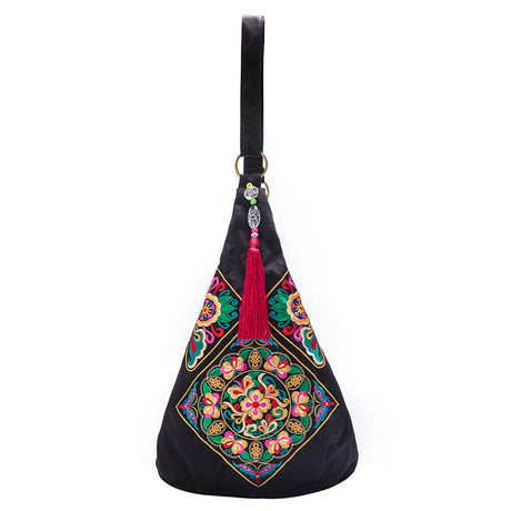 Large Capacity Ethnic Totem Embroidery Crossbody Bag-5